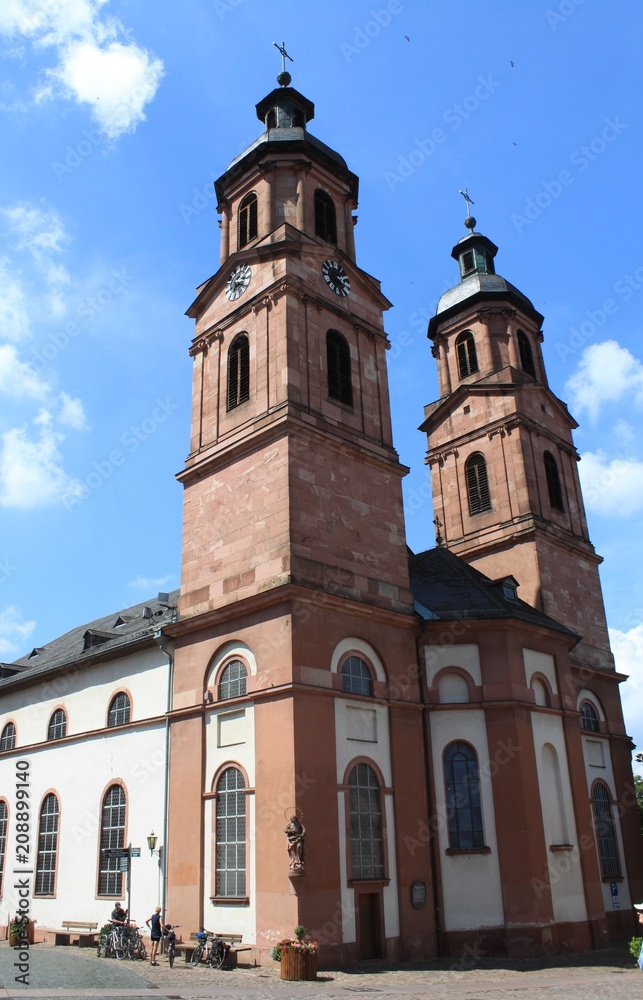 Turmpaar der Stadtpfarrkirche in Miltenberg