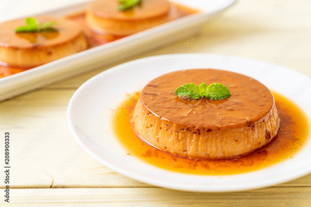 homemade caramel custard pudding