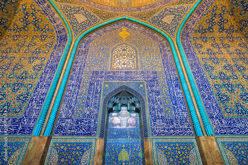 Sheikh Lotfollah Mosque is one of the architectural masterpieces of Iranian architecture that was built during the Safavid Empire. Property release is not needed for this public place.