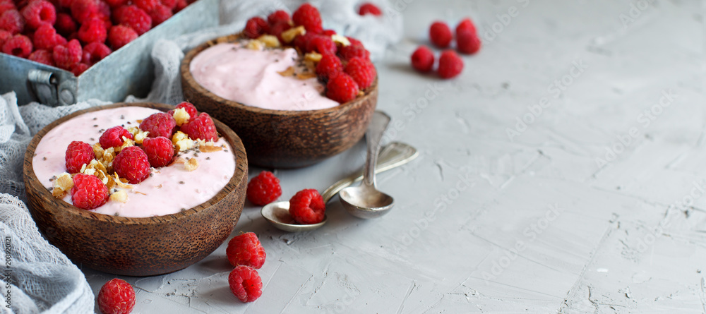 Raspberries smoothie bowls Raspberries smoothie bowls