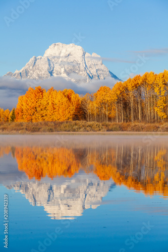 Fototapeta Naklejka Na Ścianę i Meble -  Scenic Reflection Landscape of the Tetons in Autumn