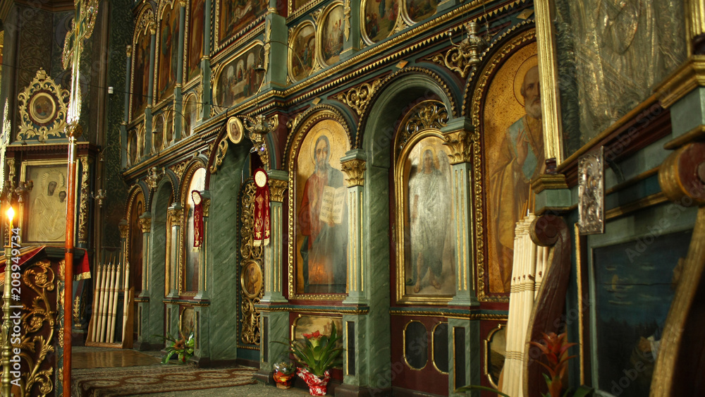 Iglesia Ortodoxa de San Nicolás en Campulung Moldovenesc, Rumanía