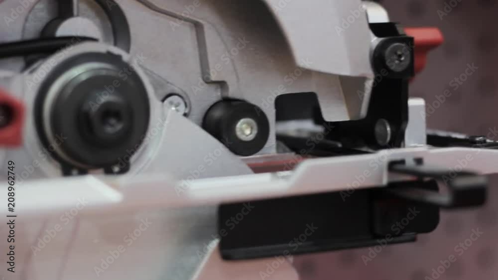 tool for cutting metal tool for cutting metal