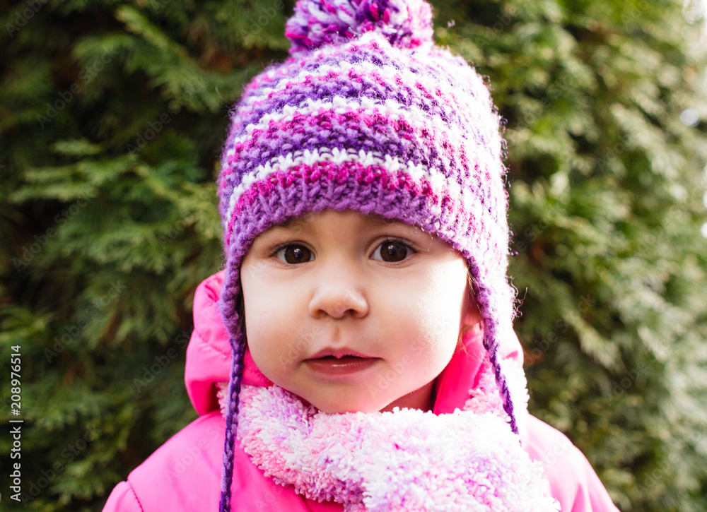 Girl's face in hat Girl's face in hat