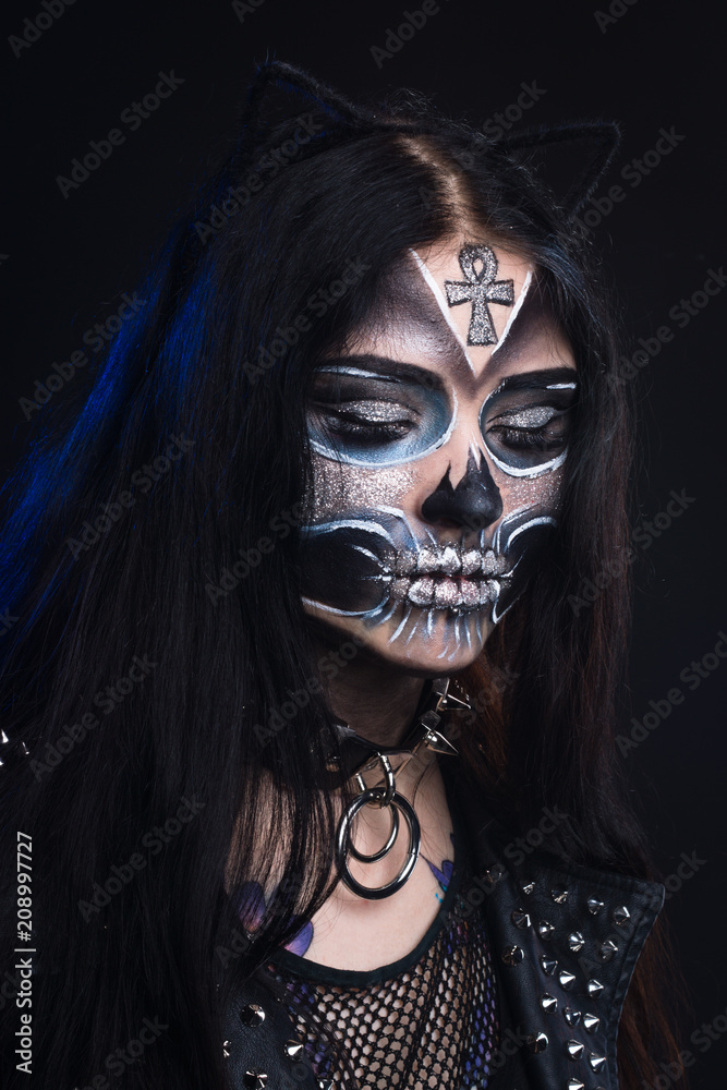 The mask of Santa Muerte The mask of Santa Muerte