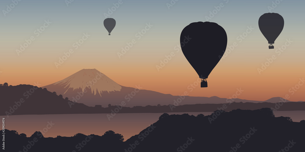 Fototapeta premium Balon na ogrzane powietrze, góra, góra Fuji, ucieczka, wolność, spokój, Japonia, zachód słońca, spokojny