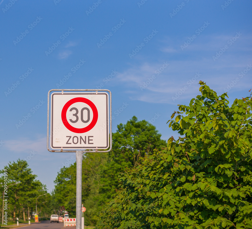 Verkehrszeichen 274 Zone 30
