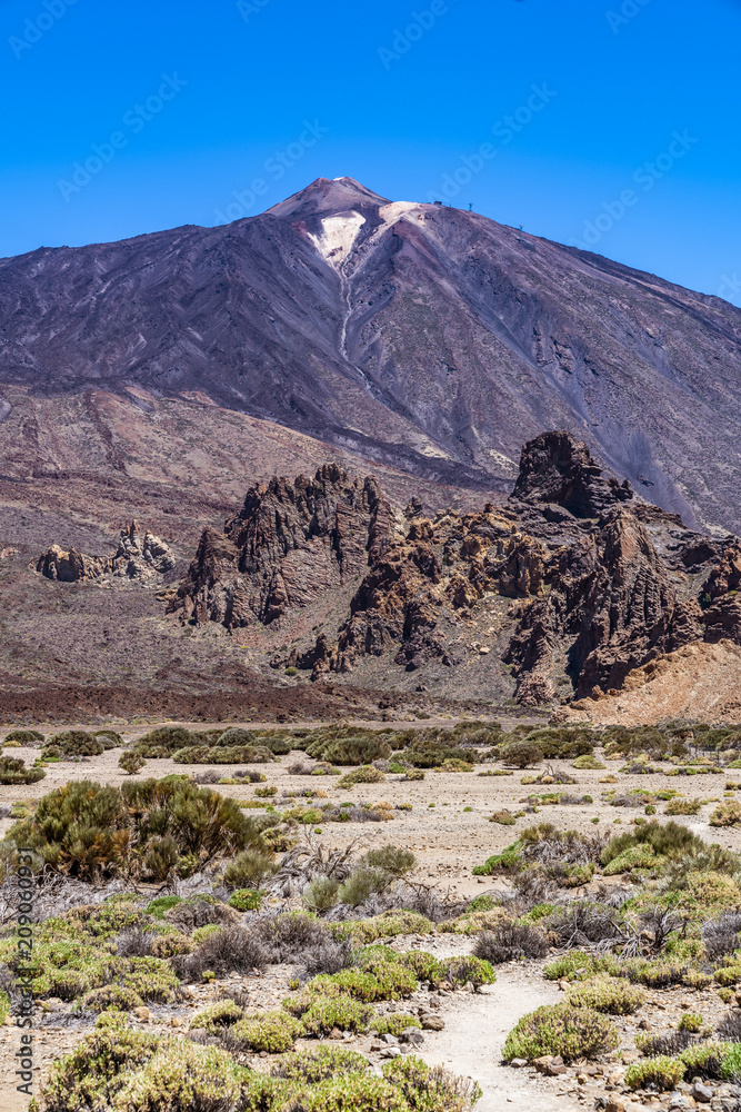 Teneriffa - Vulkan Teide - Felsformation Roques de García Teneriffa - Vulkan Teide - Felsformation Roques de García