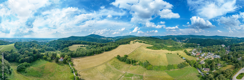 Panorama Luftbild mit Blick in den Odenwald Panorama Luftbild mit Blick in den Odenwald