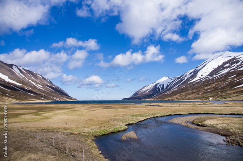 Fjörd und Berge im Norden Islands - Nähe Akureyri
