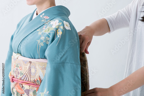 Quadro su tela 着付けする女性（帯）