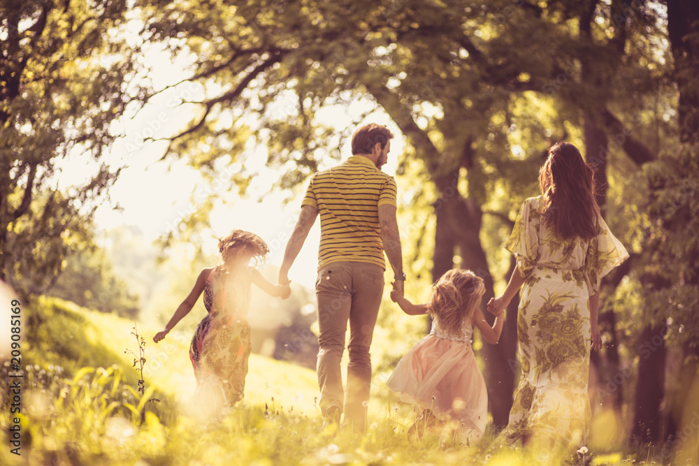 Obraz premium Time for family. Spring season.