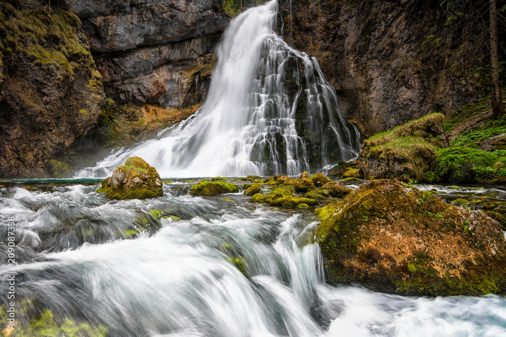 Fototapeta premium Gollinger Wasserfall