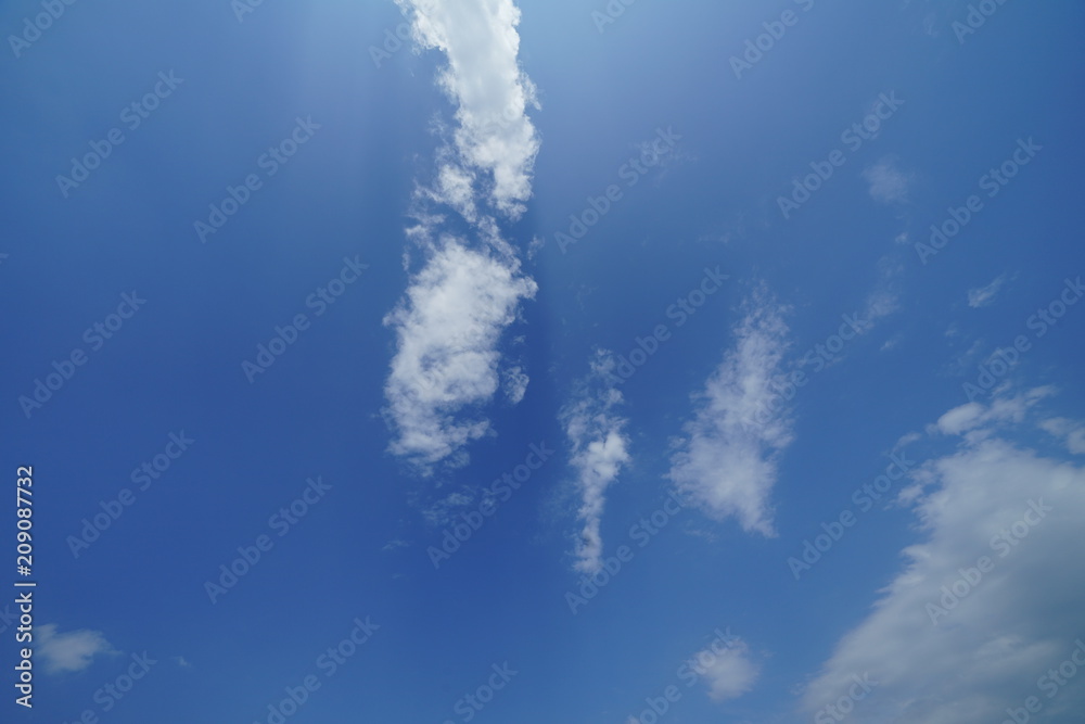 ビルと空 ビルと空