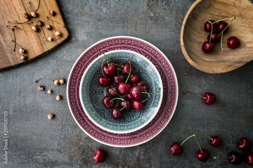 Fototapeta Naklejka Na Ścianę i Meble -  Cherries on the table