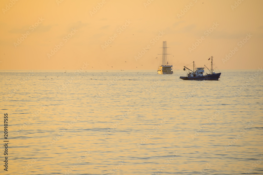 Obraz premium Fishing ship in the Black Sea