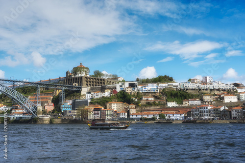 Douro River. Dom Luis Bridge. Porto, Portugal.