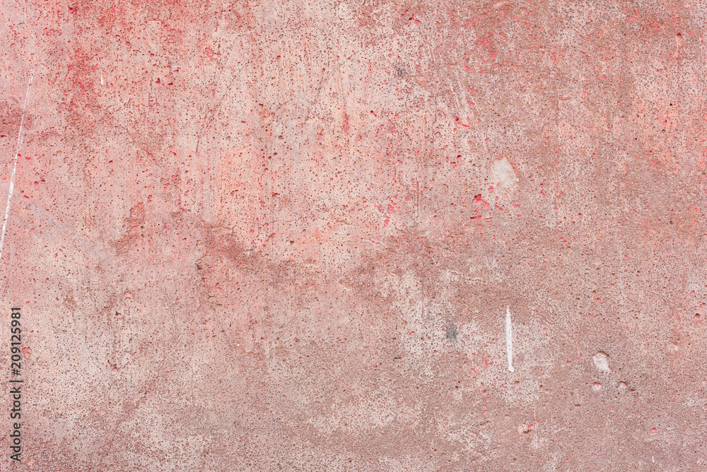 Fototapeta premium Wall fragment with scratches and cracks