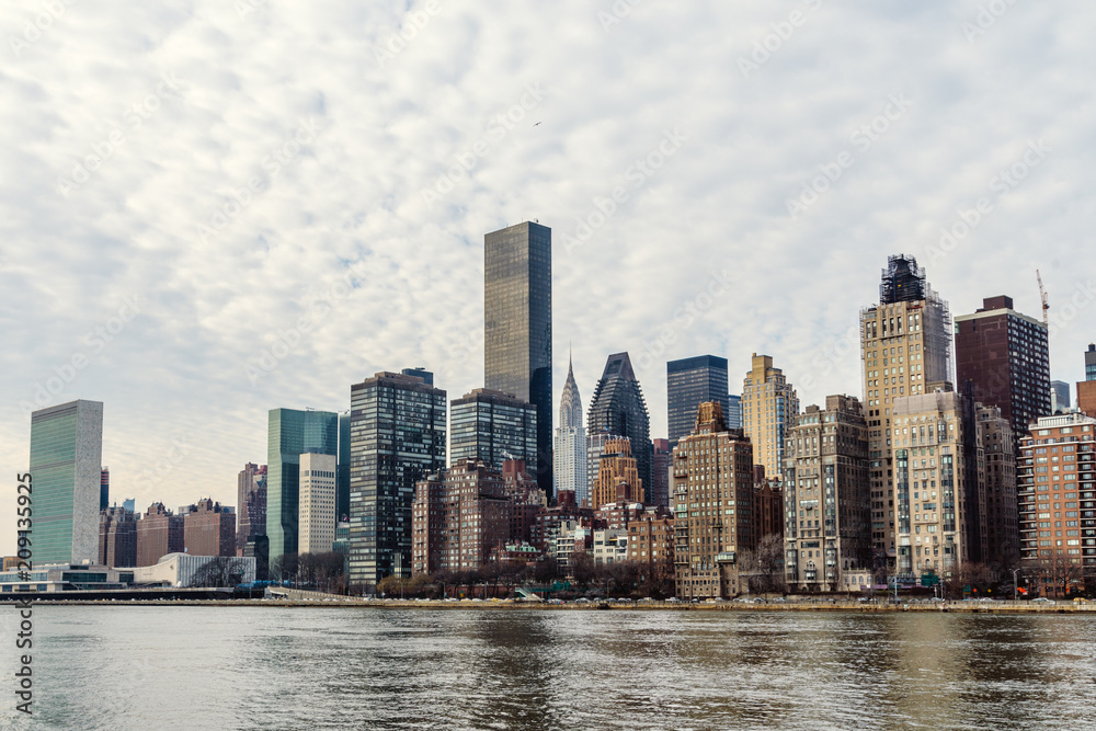 Skyline of NYC from the Roosvelt island