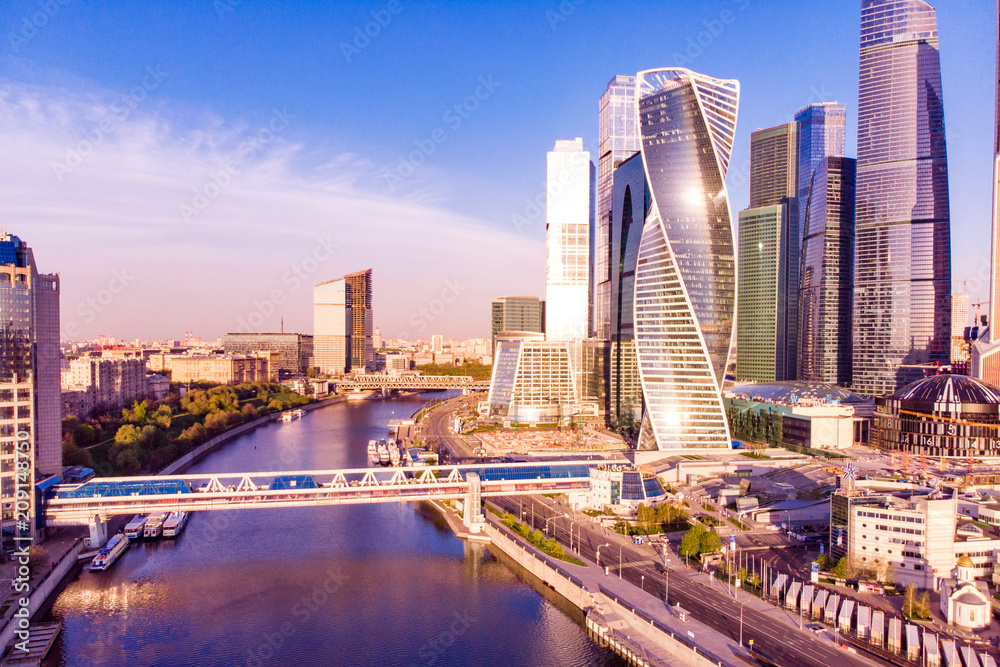 Obraz premium Modern Business Center on the river bank