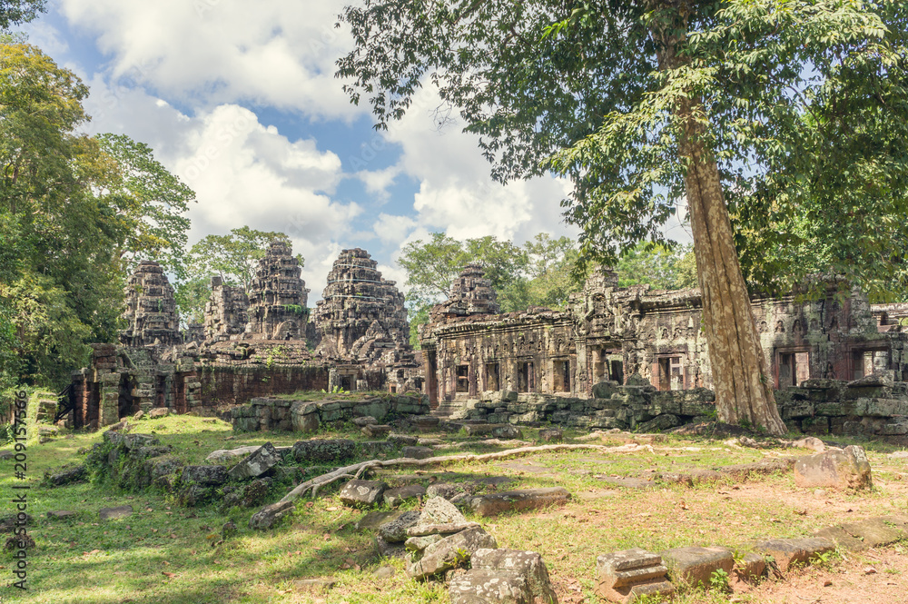 ancient temple complex Banteay Kdei