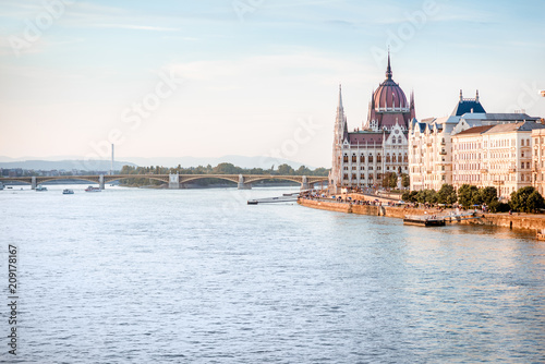 Landscape view on the famous parliament building on Danube river during the sunset in Budapest city, Hungary © rh2010