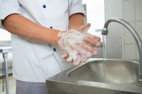 chef washing hands
