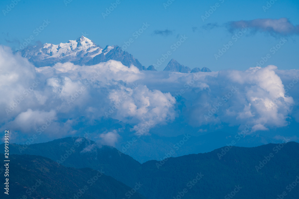 Kangchenjunga peak mount behind cloud cover landscape
