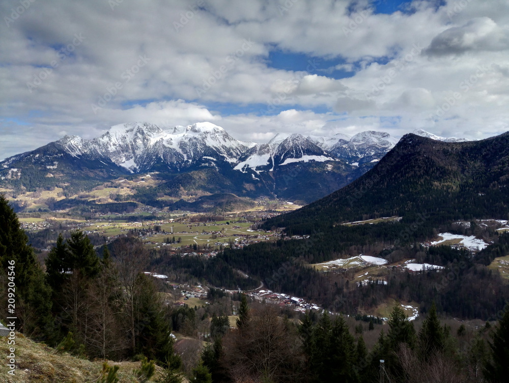 idyllischer Fernblick im Berchtesgadener Land