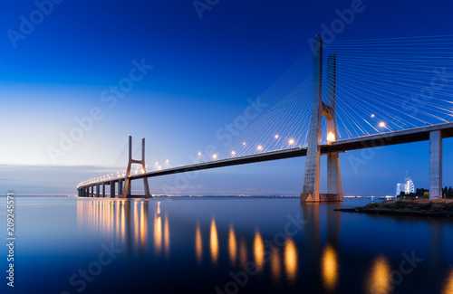 pont vasco de gama lisbonne lisboa portugal