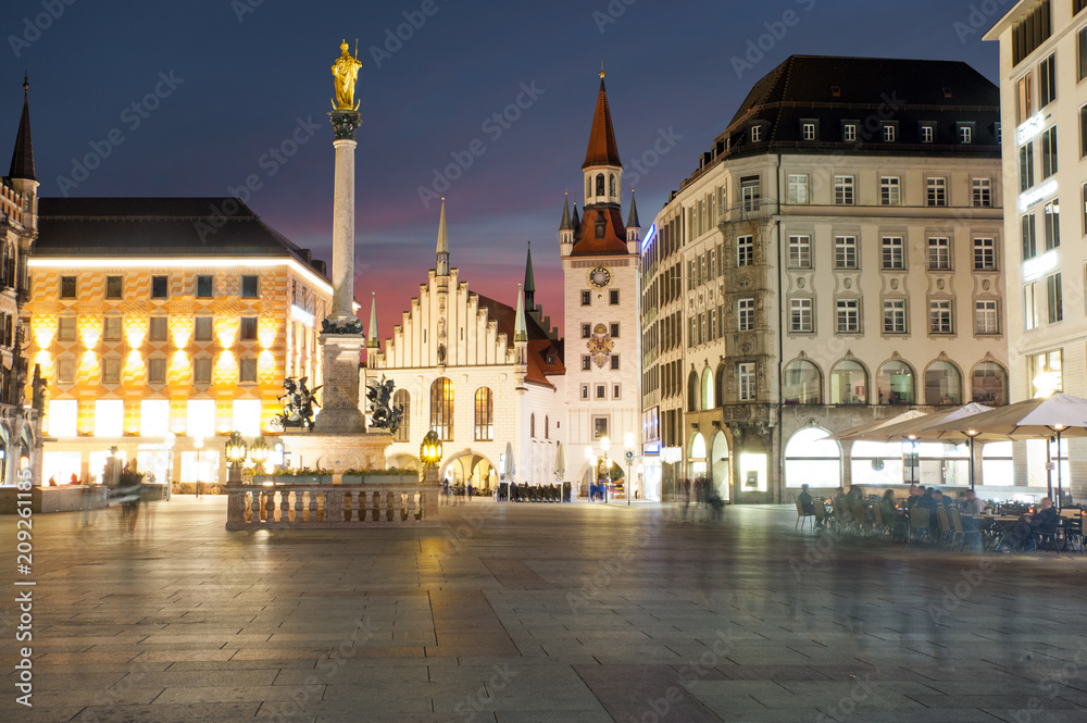 Munich's Marienplatz at night