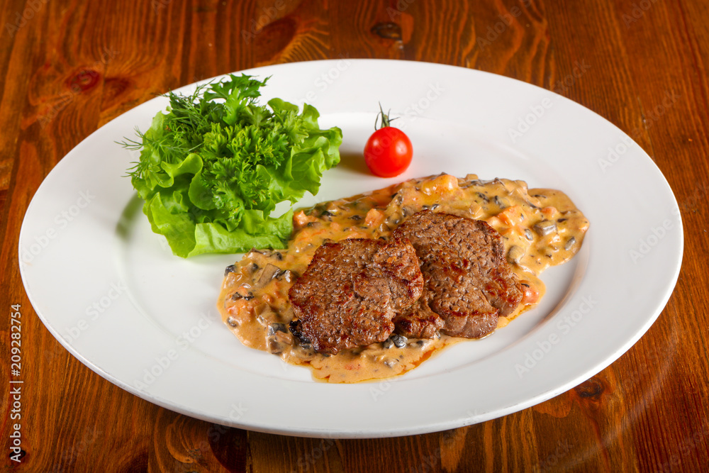 Beef with mushroom sauce Beef with mushroom sauce