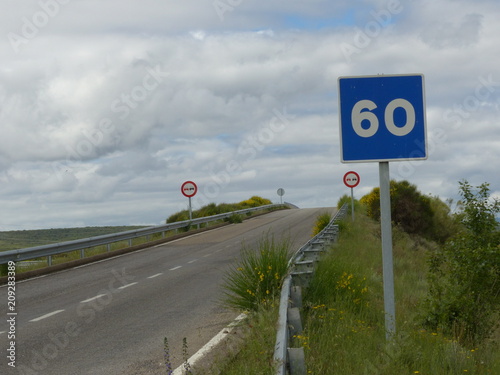 SEÑALES EN CARRETERA