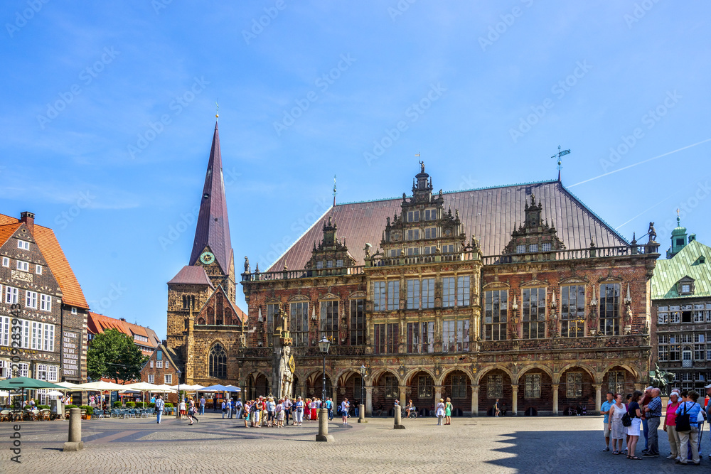 Bremen, Rathaus, Liebfrauenkirche  - obrazy, fototapety, plakaty 