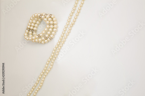 Accessories of pearls