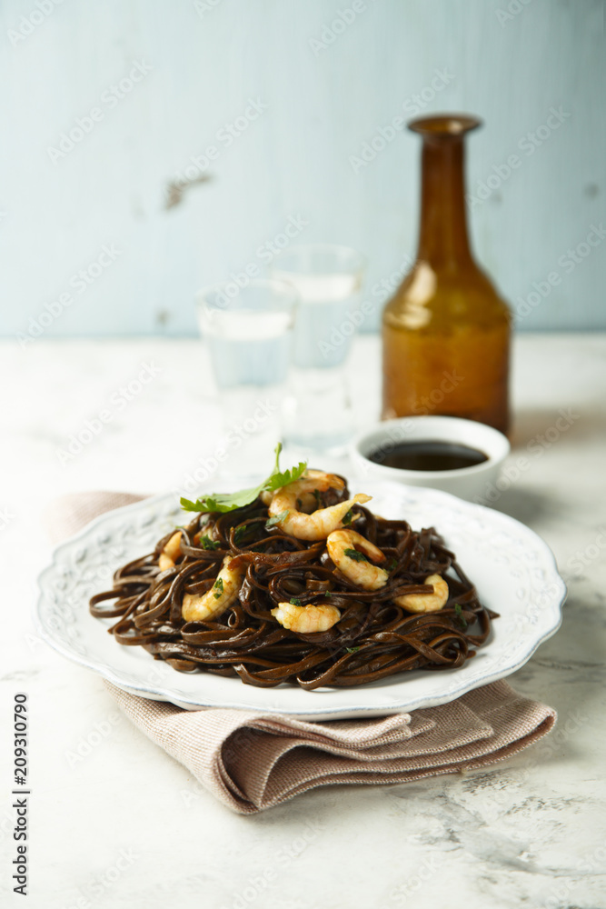 Soba noodles with shrimps