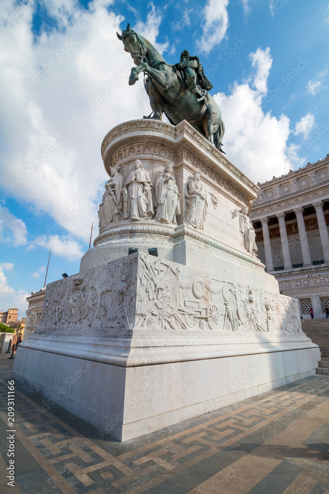 Piazza Venezia in Rome - Altar of the Fatherland