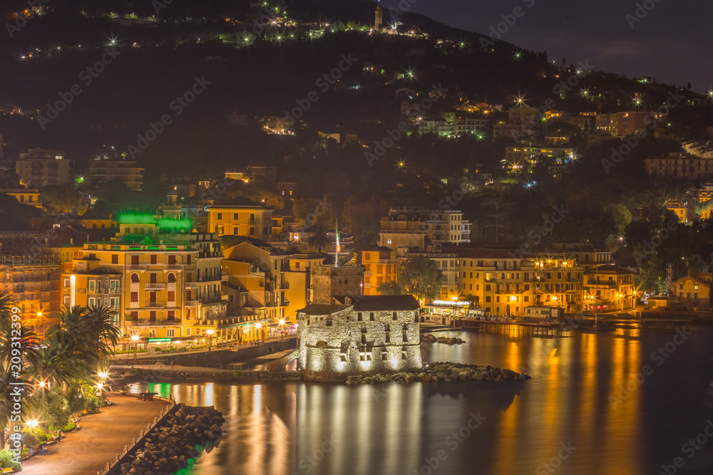  nuit sur Rapallo, Italie