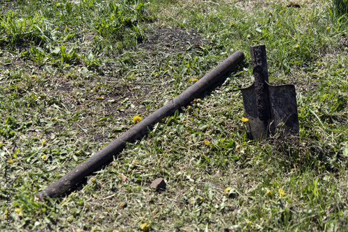 Broken shovel