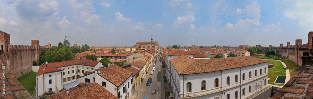 Panorama von Cittadella / Provinz Padua / Venetien / Italien