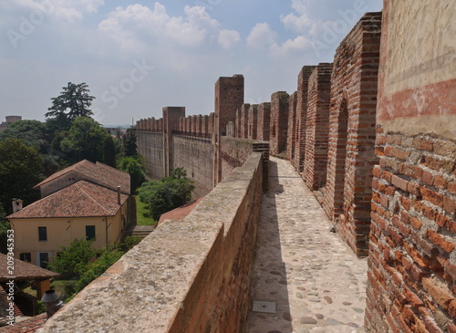 Stadtmauer von Cittadella / Provinz Padua / Venetien / Italien