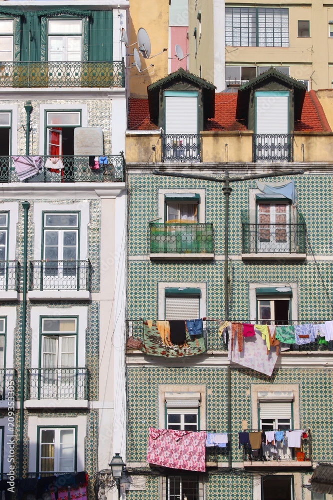 Obraz premium Mouraria, Lisbon