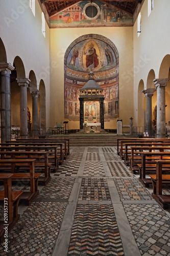 Interno della Chiesa di San Saba a Roma