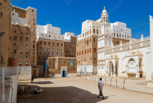 Multi-storey traditional buildings made of mud in Shibam, Yemen photo