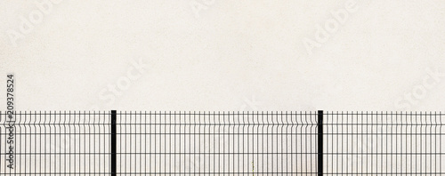 Fotografia black grating wire industrial fence panels, pvc metal fence panel