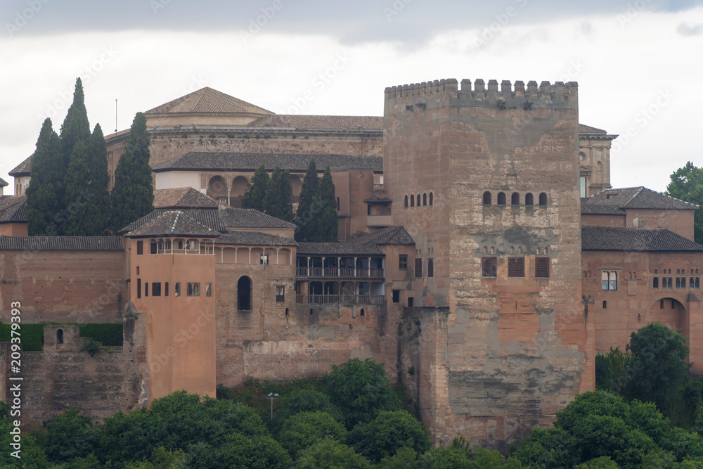 vistas de la torre de Comares de la alhambra de Granada, España