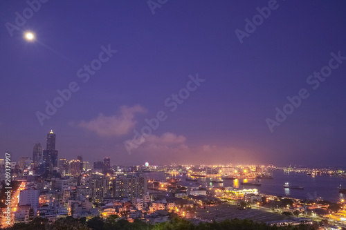 The love viewing platform of Martyrs' Shrine, one of famous attractions in Kaohsiung City, Taiwan. Tourists and couples love to enjoy the beautiful cityscape in the evening.
