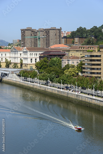 Ria del Nervion and Guggenheim Bilbao museum walking area photo