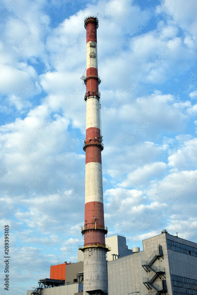 Obiekt przemysłowy. Fabryka z ogromnym kominem. Elektrownia. Obiekt przemysłowy. Fabryka z ogromnym kominem. Elektrownia.