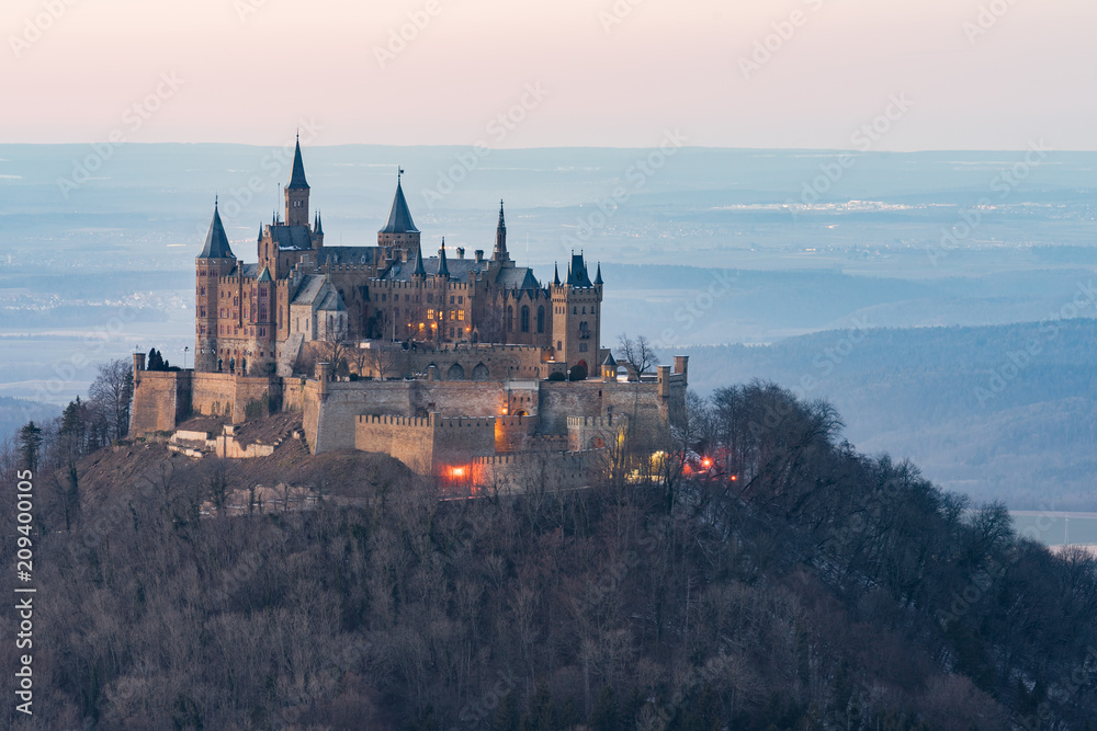 Hohenzollern am Abend